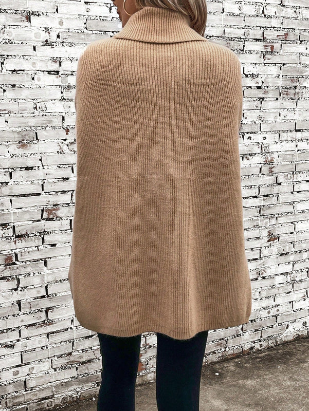 LUNE Poncho cuello alto tejido de cable