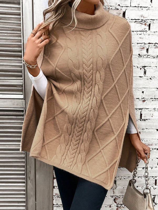 LUNE Poncho cuello alto tejido de cable