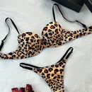 Set de lenceria con estampado de leopardo con aro