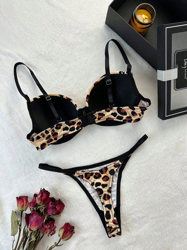 Set de lenceria con estampado de leopardo con aro