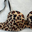Set de lenceria con estampado de leopardo con aro
