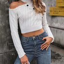 EZwear Jersey crop cuello alto con diseno de boton tejido de cable de hombros caidos