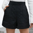 Essnce Shorts de talle alto con bolsillo oblicuo guateado