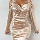 Vestido ajustado con diseno aplique de hombros descubiertos fruncido lateral de saten