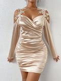 Vestido ajustado con diseno aplique de hombros descubiertos fruncido lateral de saten
