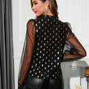 Clasi Blusa con estampado de lunares dorados de malla en contraste de cuello con cordon