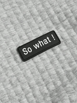 Ezwear capucha crop con slogan con parche con cordon delantero de hombros caidos