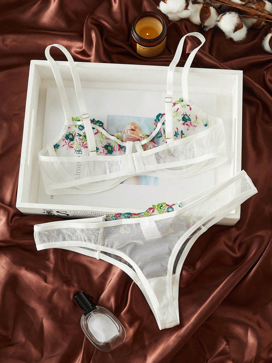 Conjunto De Lenceria De Sujetador Y Bragas De Malla Bordada