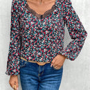Frenchy Blusa con estampado floral ribete con encaje de manga farol