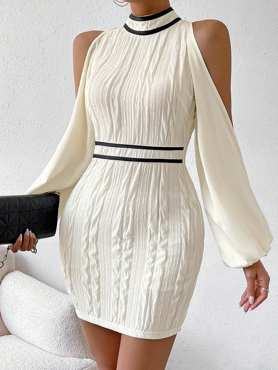 Vestido ajustado ribete en contraste de hombros descubiertos de manga farol