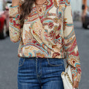 EMERY ROSE Blusa cruzada con estampado de paisley de cuello cruzado