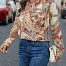 EMERY ROSE Blusa cruzada con estampado de paisley de cuello cruzado