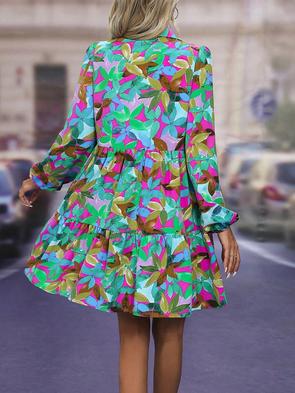 Vestido smock con estampado de hoja de manga farol bajo con fruncido