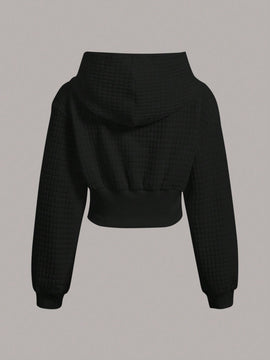 Ezwear capucha crop con slogan con parche con cordon delantero de hombros caidos