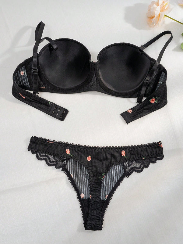 Set de lenceria con estampado floral ribete en forma de lechuga con aro