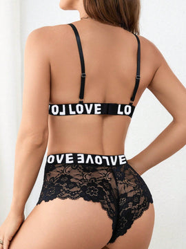 Set de lenceria con cinta con letra con encaje