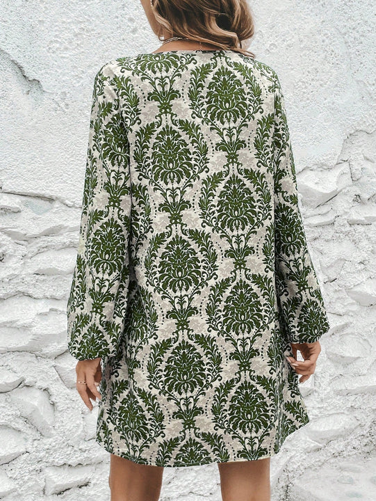 Vestido con estampado de cuello notch de manga farol