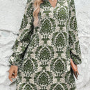 Vestido con estampado de cuello notch de manga farol