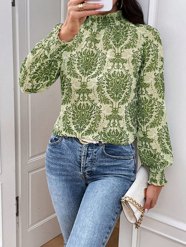 VCAY Blusa De Cuello Alto Con Estampado Completo