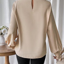 Frenchy Blusa unicolor girante delantero de manga obispo