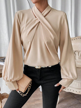 Frenchy Blusa unicolor girante delantero de manga obispo