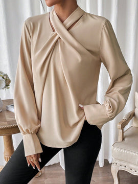 Frenchy Blusa unicolor girante delantero de manga obispo