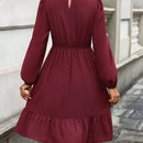 Frenchy Vestido con encaje de manga farol bajo con fruncido