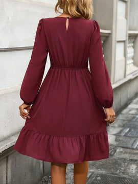 Frenchy Vestido con encaje de manga farol bajo con fruncido
