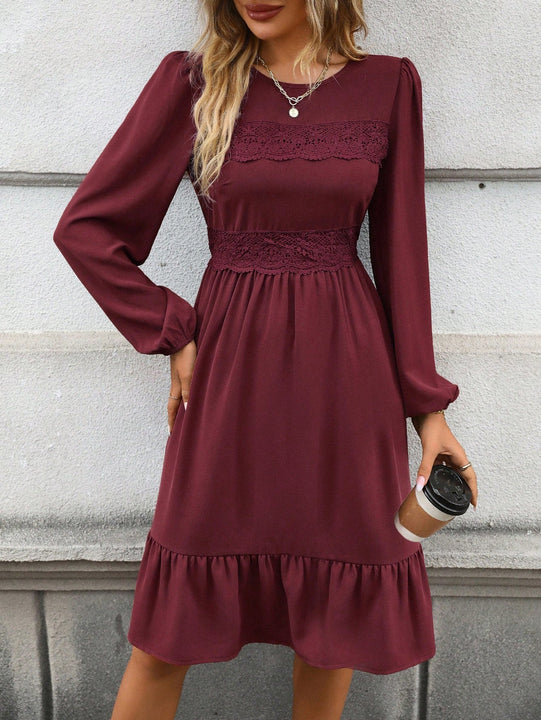 Frenchy Vestido con encaje de manga farol bajo con fruncido