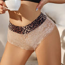 Tangas De Encaje Con Estampado De Leopardo En Contraste