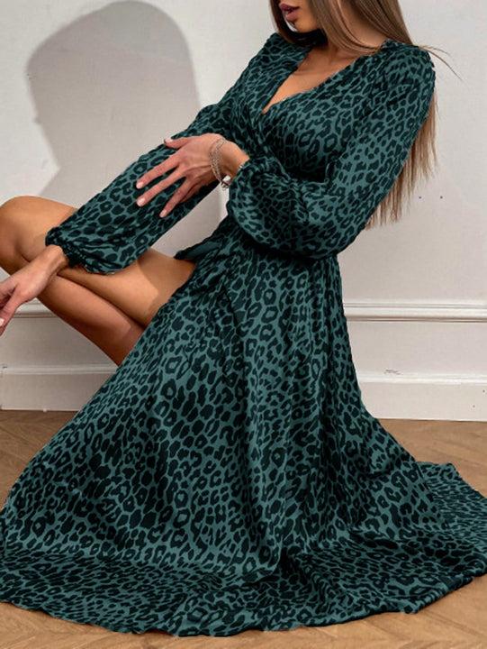 Vestido con estampado de lunares de manga farol cruzado con nudo lateral