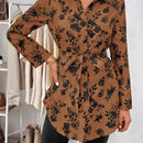 Clasi Camisa con estampado floral de manga enrollada con boton con cinturon