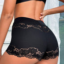 Shorts bermuda con encaje con retazo tejido de canale