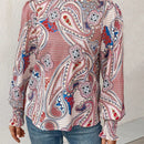 VCAY Blusa con cuello simulado y ribete de volantes con estampado de cachemira
