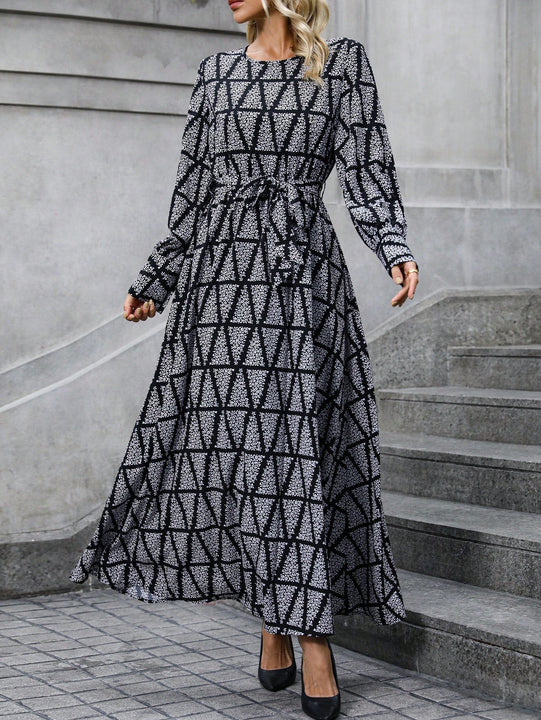 Vestido con cinturon con estampado de pluma de manga farol