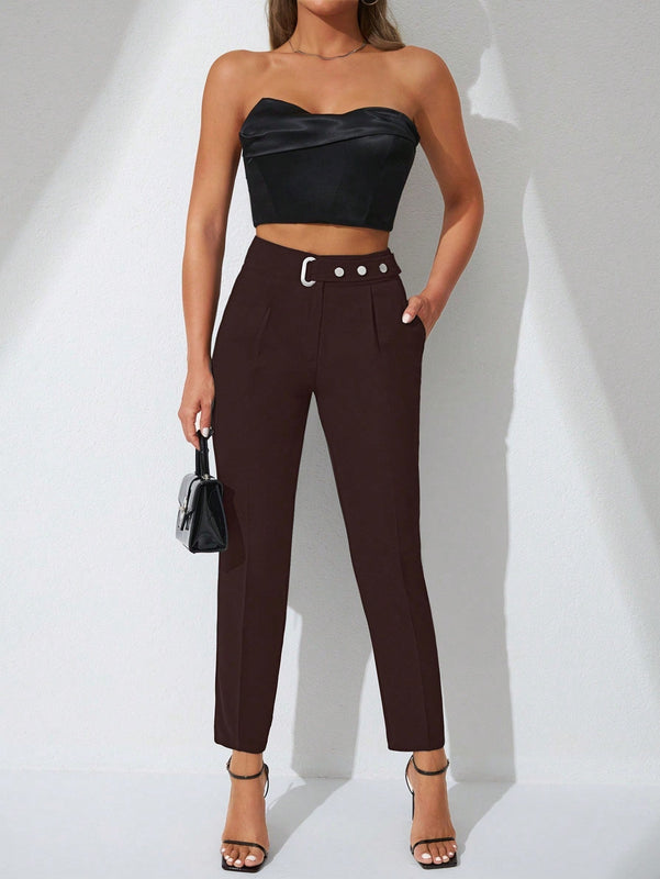Pantalones zanahoria con bolsillo oblicuo liso
