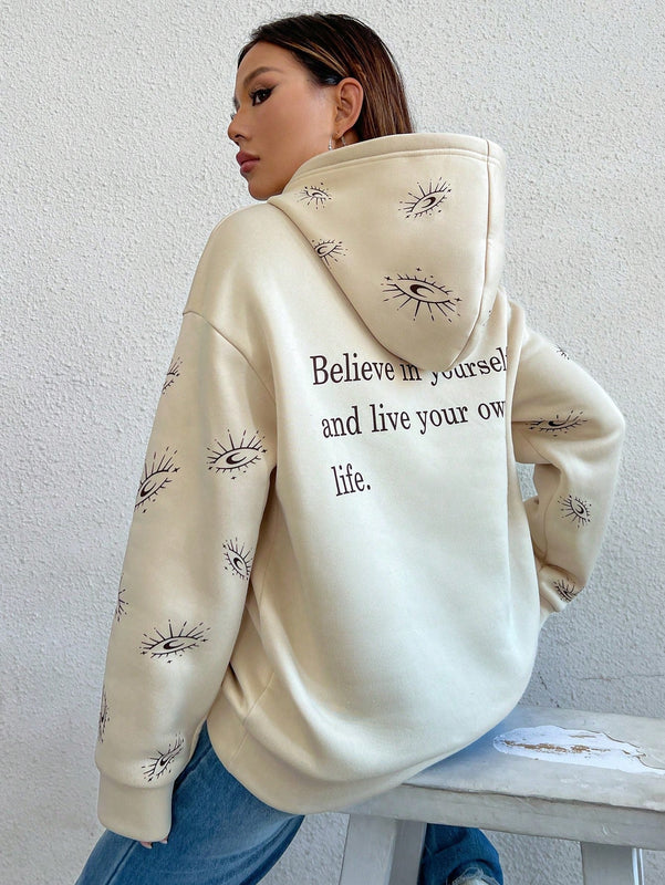 Moosta capucha con estampado de slogan de hombros caidos con forro termico
