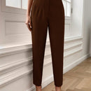 Pantalones solidos con corte conico