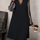 Vestido con patron geometrico de manga farol escote V
