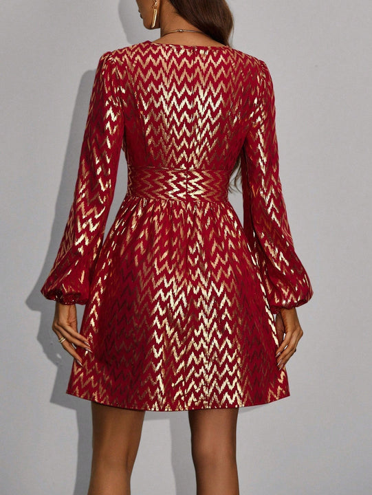 Prive Vestido dorado con estampado geometrico de manga farol