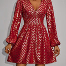 Prive Vestido dorado con estampado geometrico de manga farol
