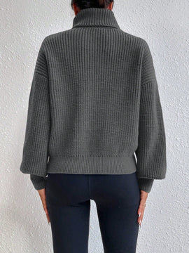 Frenchy Sueter Holgado De Cuello Alto De Color Solido Con Hombros Caidos