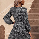 Vestido smock con estampado de lunares de manga farol bajo con fruncido