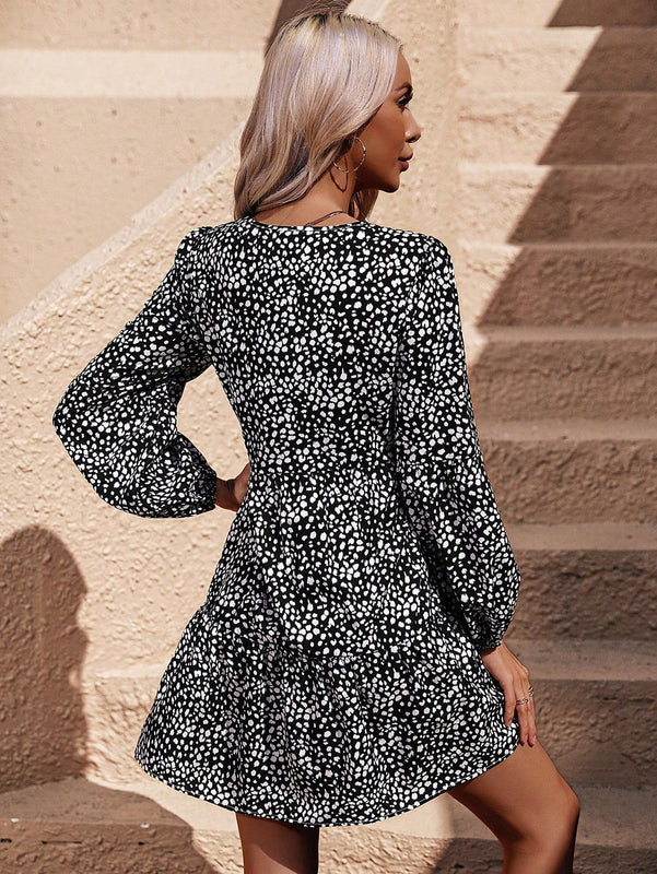 Vestido smock con estampado de lunares de manga farol bajo con fruncido