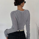 DAZY Sueter Corto Basico De Cuello Redondo Gris Para Mujer