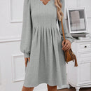 EMERY ROSE Vestido de cuello notch de manga farol con fruncido