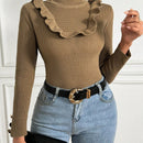 Essnce Camisa Con Cuello Alto En Color Cafe