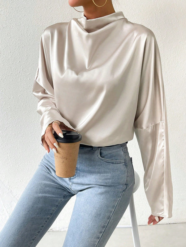 Prive Camisa De Manga Larga De Saten Con Cuello Corto Y Sin Espalda