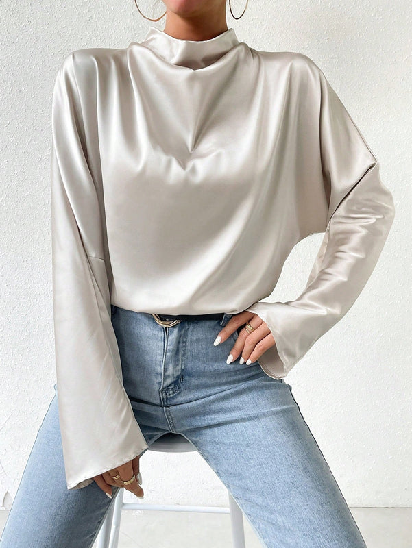 Prive Camisa De Manga Larga De Saten Con Cuello Corto Y Sin Espalda