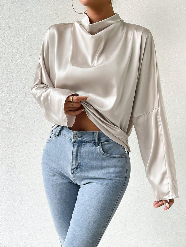 Prive Camisa De Manga Larga De Saten Con Cuello Corto Y Sin Espalda